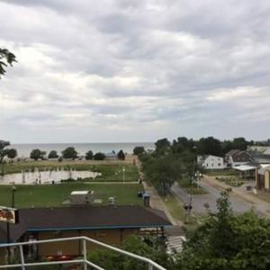 Meet your Posher, Nydia